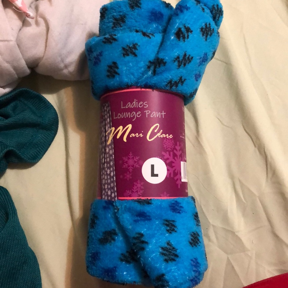 Ladies Large lounge pants, new